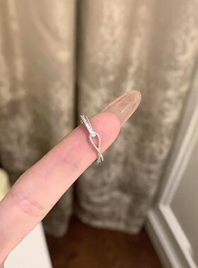 闪耀爆闪交叉微镶锆石戒指女轻奢高级感小众设计简约冷淡风食指