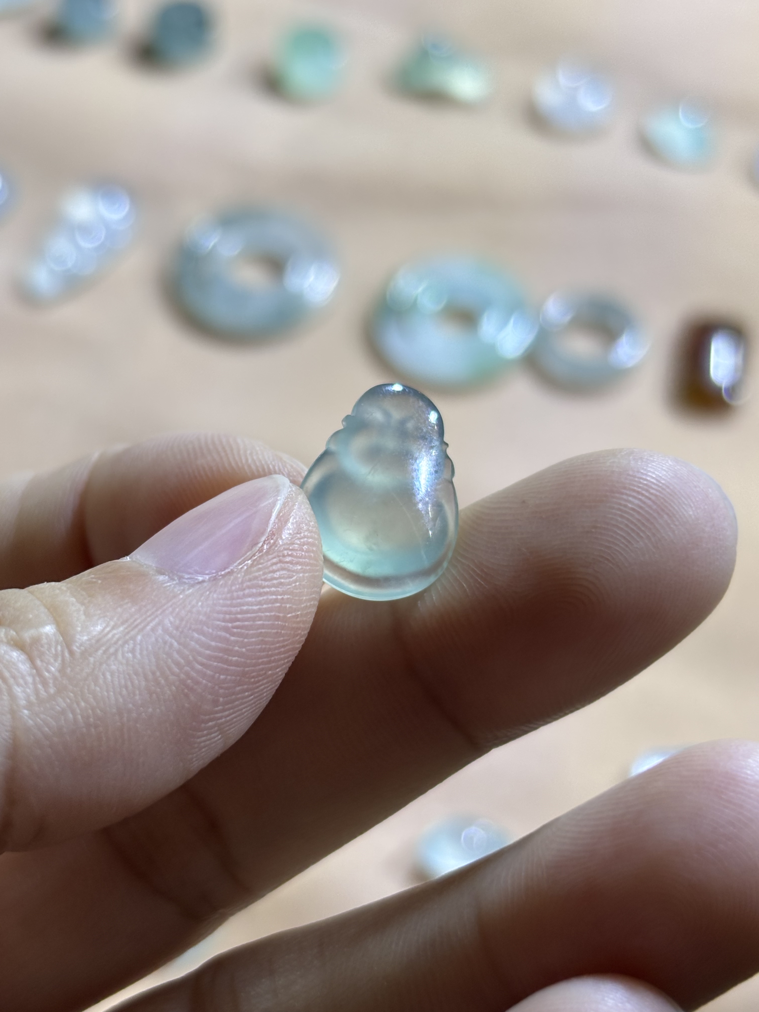 天然缅甸A货翡翠高冰晴底佛裸石镶嵌件15.4-11.2-4.6 - 图1