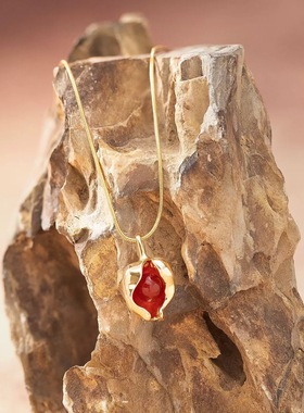 铃兰红玛瑙新中式花朵锁骨链