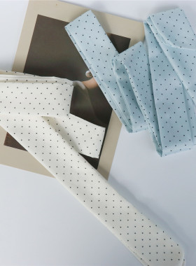 时髦复古小波点丝带choker遮颈纹