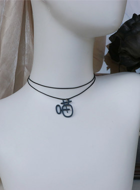 原创少女黑色字牌吊坠choker项圈