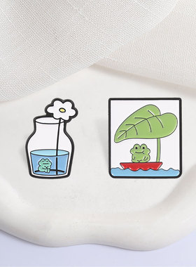 可爱治愈绿色小青蛙金属胸针饰品