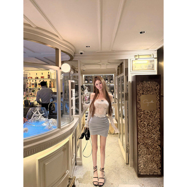 JOEY Pure lustful ໃສ່ພາຍໃນແລະເສື້ອ lace bottoming ທີ່ສວຍງາມ 2026 tops ໃຫມ່ສໍາລັບແມ່ຍິງ / ສິ້ນສີຟ້າເກືອທະເລ