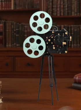 复古老式三脚架电影放映机模型