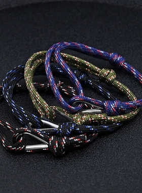 男女通用鸡心扣伞绳手工手绳