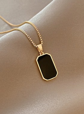 小巧精致无事牌钛钢镀金项链女轻奢小众高级感欧美时尚小众设计
