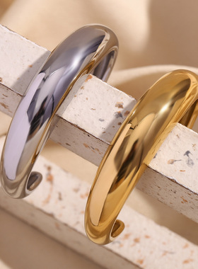 欧美时尚小众简约爆款手饰钛钢镀18K金经典铸造光面开口手镯女款