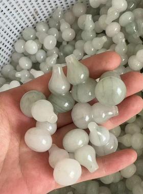 本命年新疆天山翠玉石葫芦福禄吊坠配饰翡翠色挂件项链配件礼物