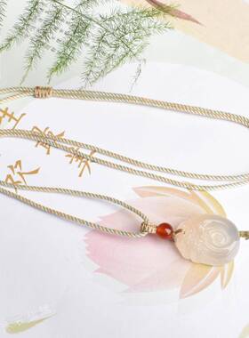 本命年玉髓龙型吊坠白色生肖龙冰透挂件型龙玉坠民族风搭配礼物