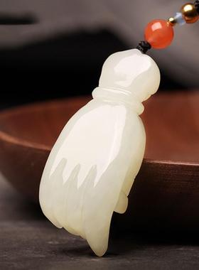 本命年和田玉伸手来财吊坠招财转运佛手貔貅项链打麻将打牌挂件玉