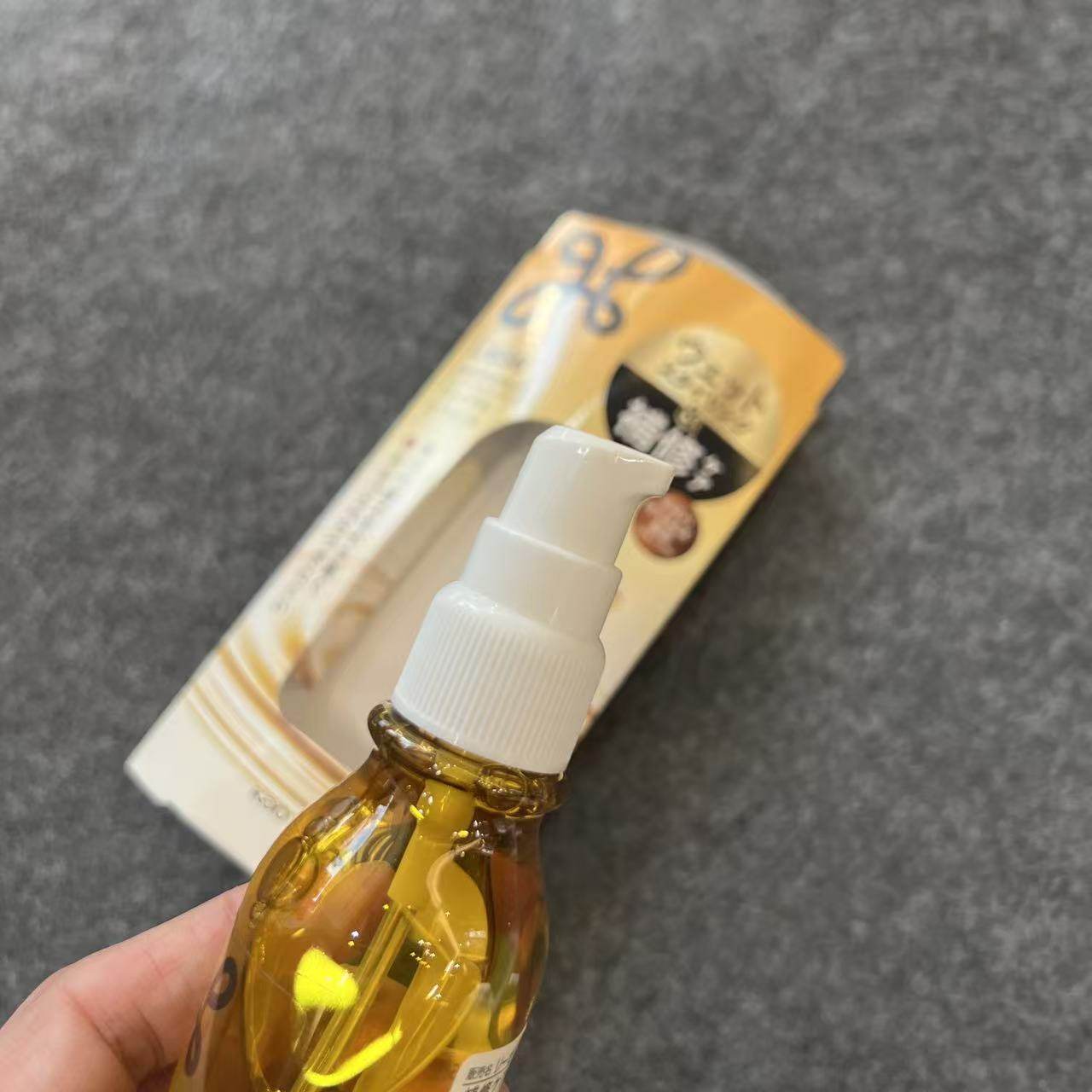 日本花王liese护发精油 改善毛躁干枯分叉柔顺保湿免洗发油女,淘宝优惠券,粉丝福利购,淘宝优惠卷