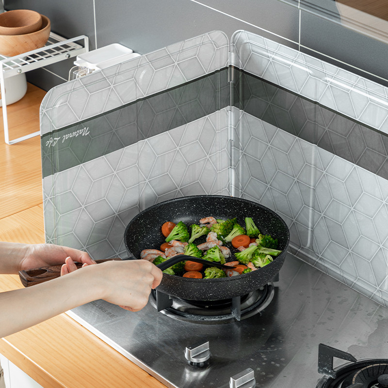 日本加厚防溅油挡板挡油板厨房围挡煤气灶隔油板铝箔炒菜防油溅板,淘宝优惠券,粉丝福利购,淘宝优惠卷