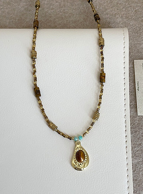 美拉德虎眼石几何金属吊坠串珠项链女高级感轻奢百搭颈链毛衣链