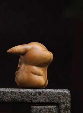 天然绿檀皮卡丘手把件宠物小精灵神奇宝贝动漫木雕手办随身把玩件
