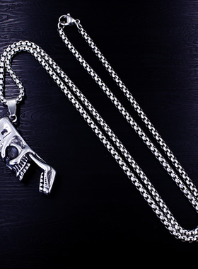 2026欧美嘻哈饰品骷髅不锈钢项链钛钢男士骷髅起酒器项链厂家直销