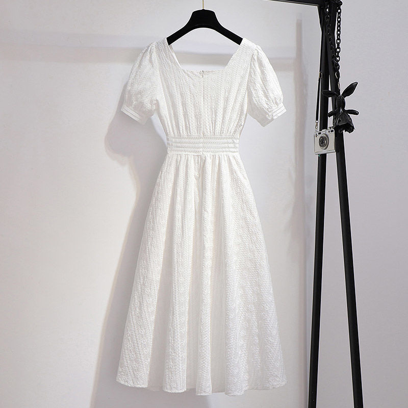 白色连衣裙女夏季2023新款气质显瘦法式仙气超仙森系夏天方领裙子-图1