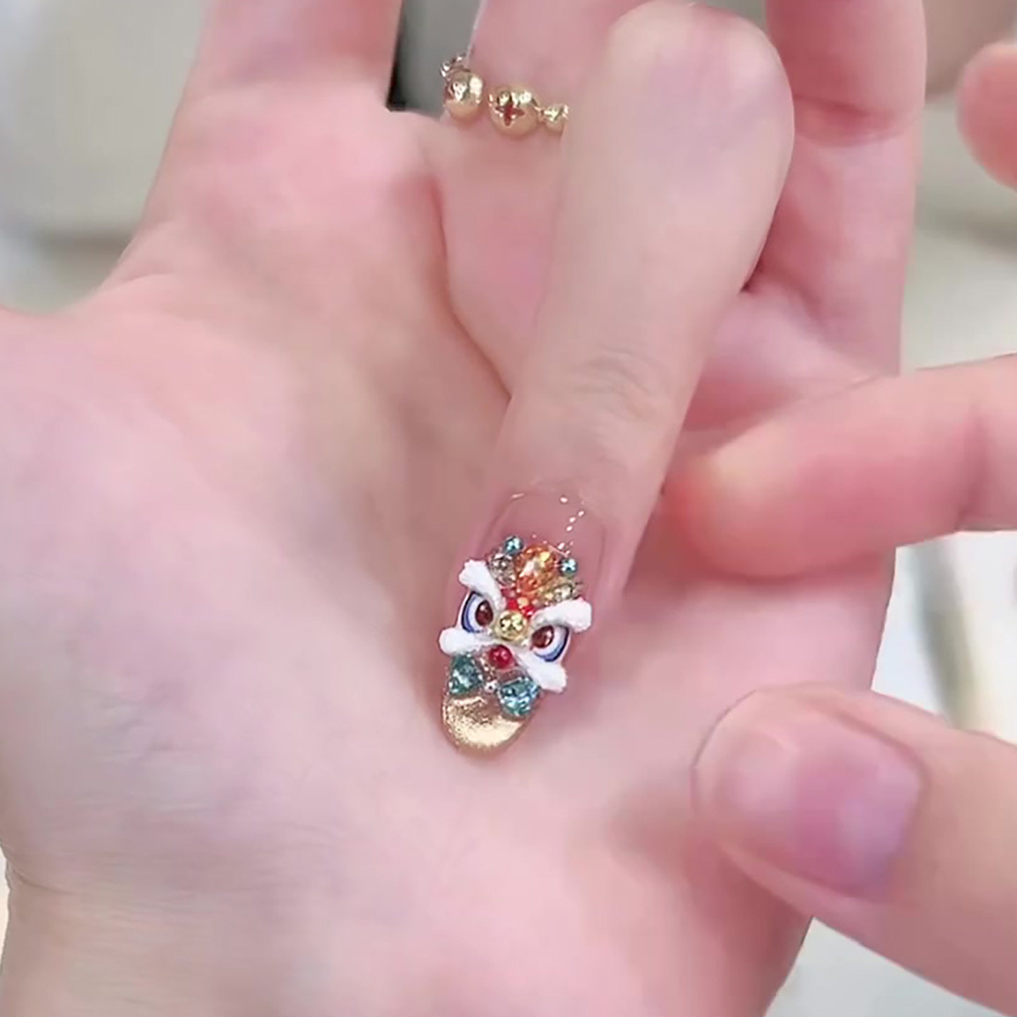 2025年新款新年红色iphone橙醒狮显白美甲穿戴甲手工高级感中长款,淘宝优惠券,粉丝福利购,淘宝优惠卷