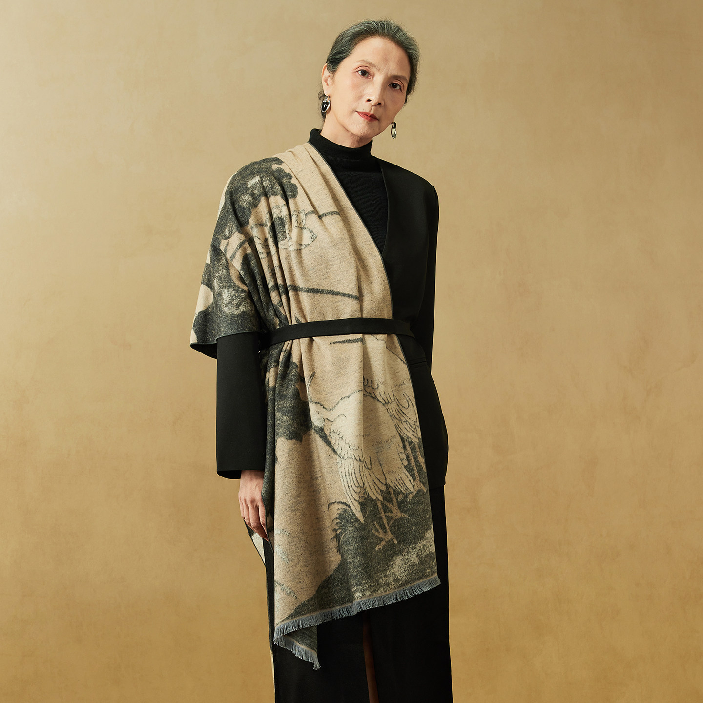 上海故事2025秋冬新款加厚桑蚕丝巾保暖真丝绒流苏披肩送长辈礼盒,淘宝优惠券,粉丝福利购,淘宝优惠卷