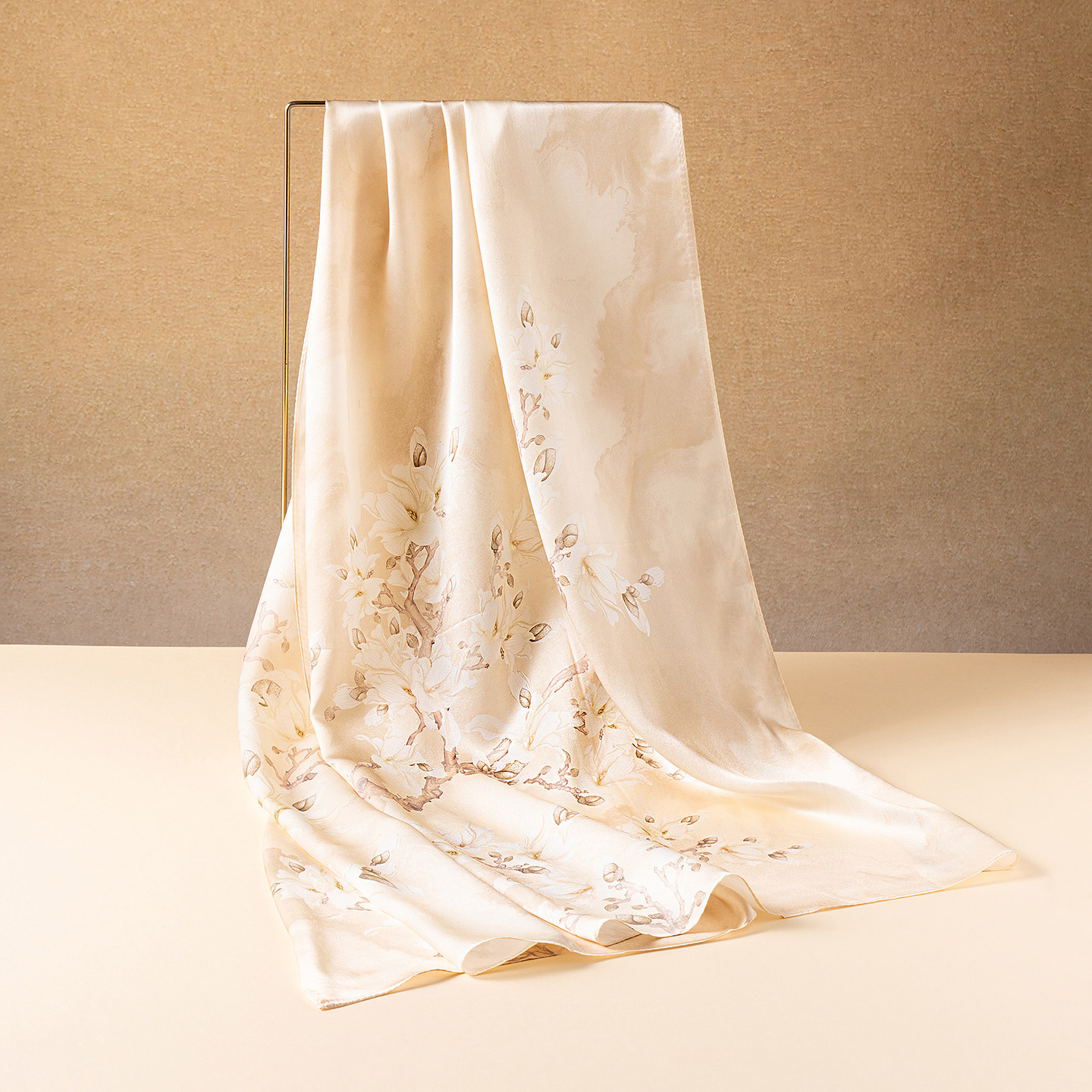 上海故事2025秋冬新款桑蚕丝长巾印花披肩女真丝送长辈丝巾礼盒装