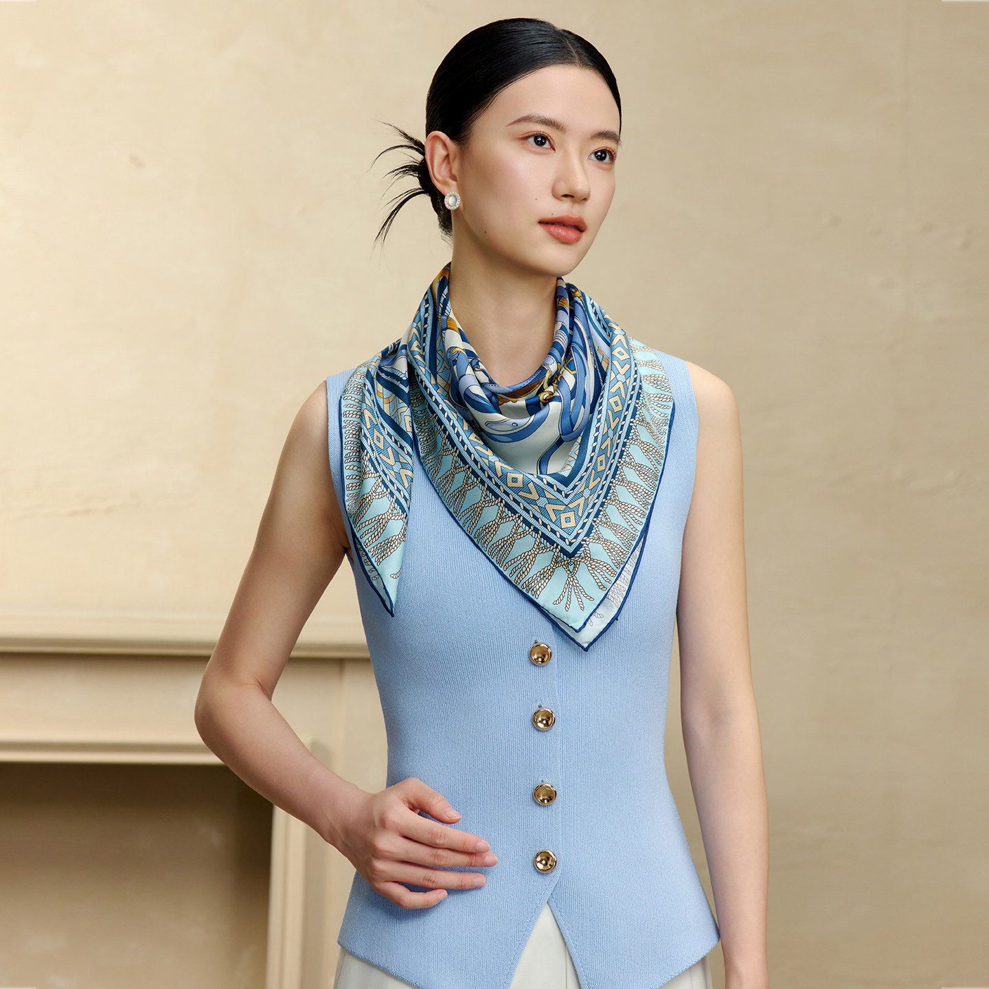 【专柜同款】上海故事2025秋冬新款真丝大方巾丝巾桑蚕丝披肩礼盒,淘宝优惠券,粉丝福利购,淘宝优惠卷