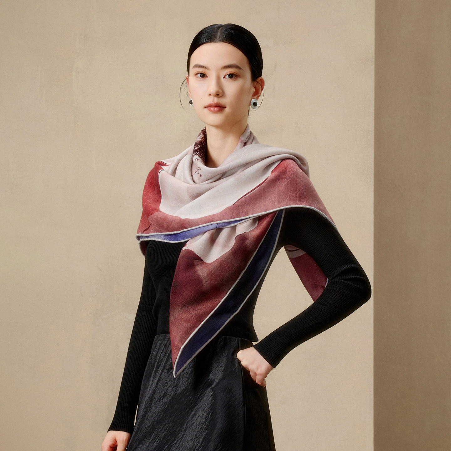 上海故事2025秋冬新款桑蚕丝羊毛提花丝巾双面印花方巾送长辈礼盒,淘宝优惠券,粉丝福利购,淘宝优惠卷