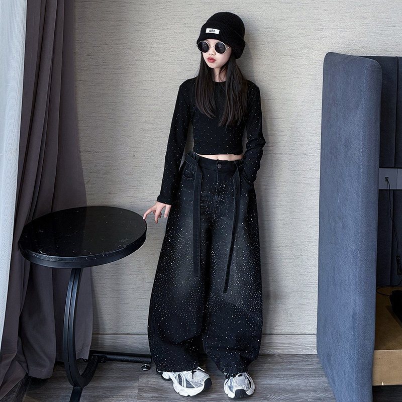 美式复古满天星烫钻牛仔裤打底衫两件套酷飒女童春秋冬时髦套装潮,淘宝优惠券,粉丝福利购,淘宝优惠卷