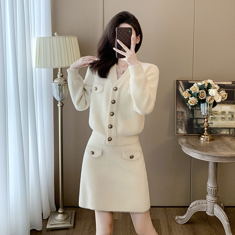 针织两件套装裙女小香风2024年春季新款针织开衫短裙时尚休闲套装,淘宝优惠券,粉丝福利购,淘宝优惠卷