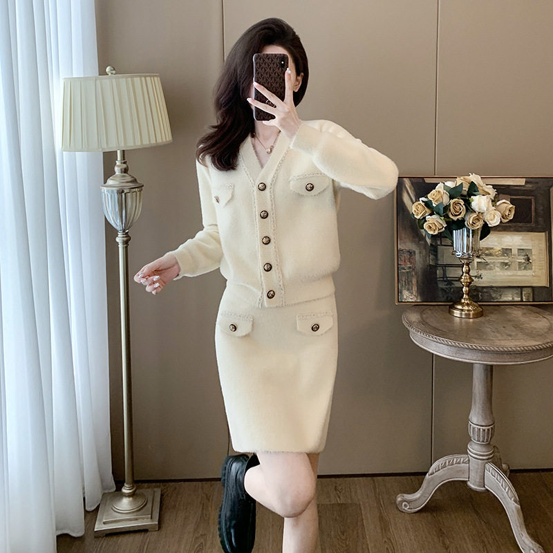 针织两件套装裙女小香风2024年春季新款针织开衫短裙时尚休闲套装,淘宝优惠券,粉丝福利购,淘宝优惠卷