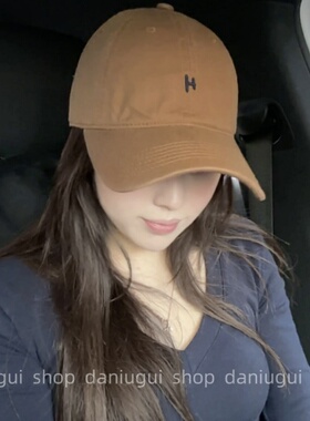 新款黑色小字母H棒球帽百搭软