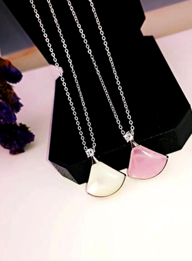 扇形玫瑰金白贝母玛瑙裙摆吊坠