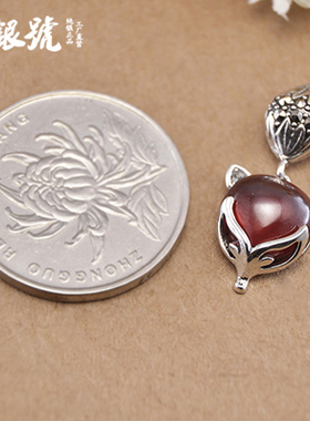 泰银宝石小耳朵饰品狐狸吊坠