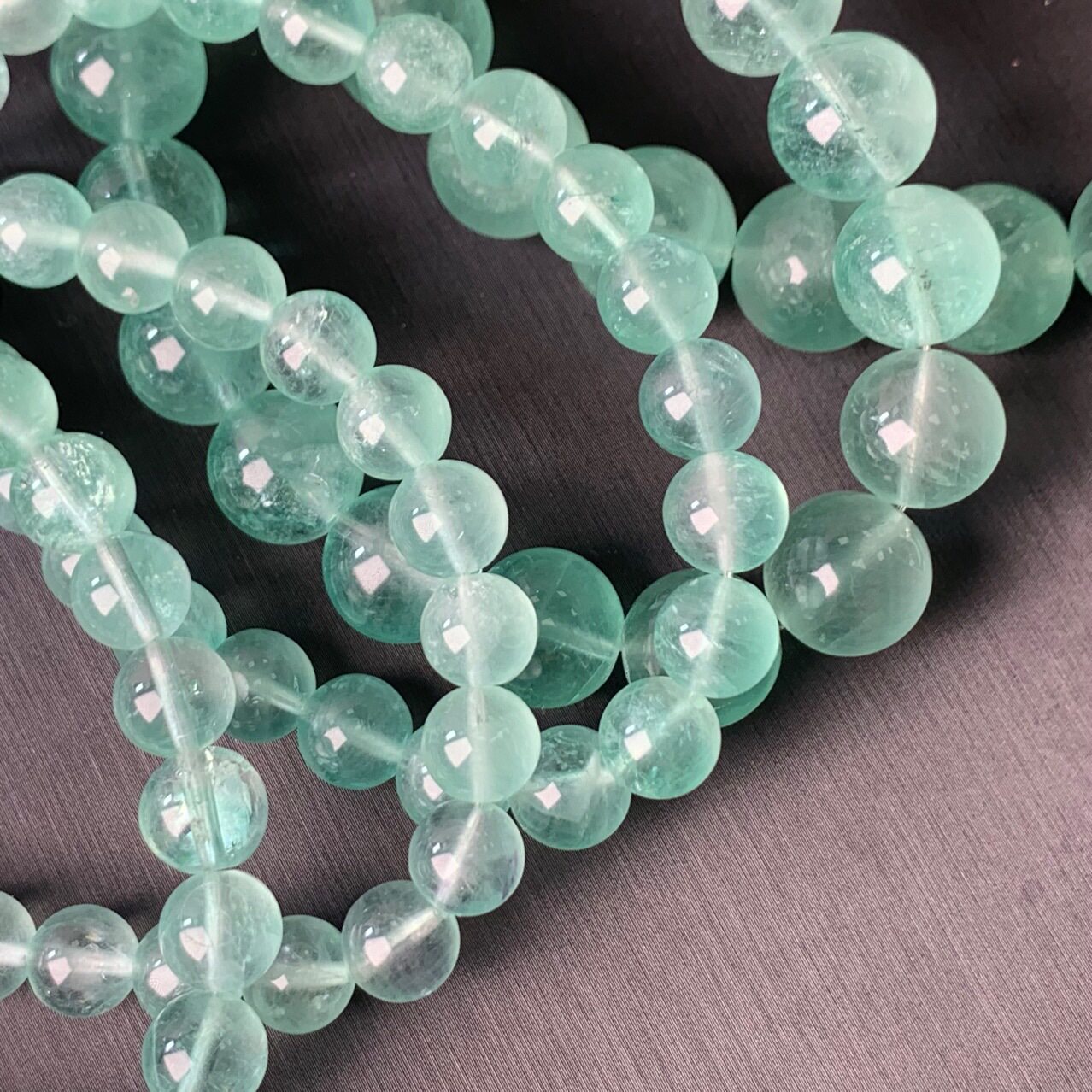 款天然绿莹石手链女纯色新品萤石手串饰品市场水晶供应链