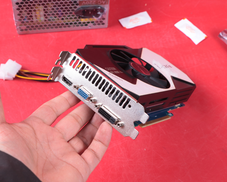 特价包邮七彩虹HD7770 1GD5电脑独立DNF搬