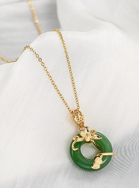 中国风简约时尚绿色莲花平安扣小众设计感项链女气质百搭不掉色