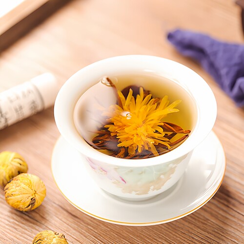 2026新茶云南凤庆滇红金丝皇菊花红茶龙珠绣球开花250g罐装浓香型 - 图1