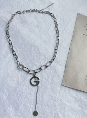 小众设计感ins冷淡风长款锁骨链