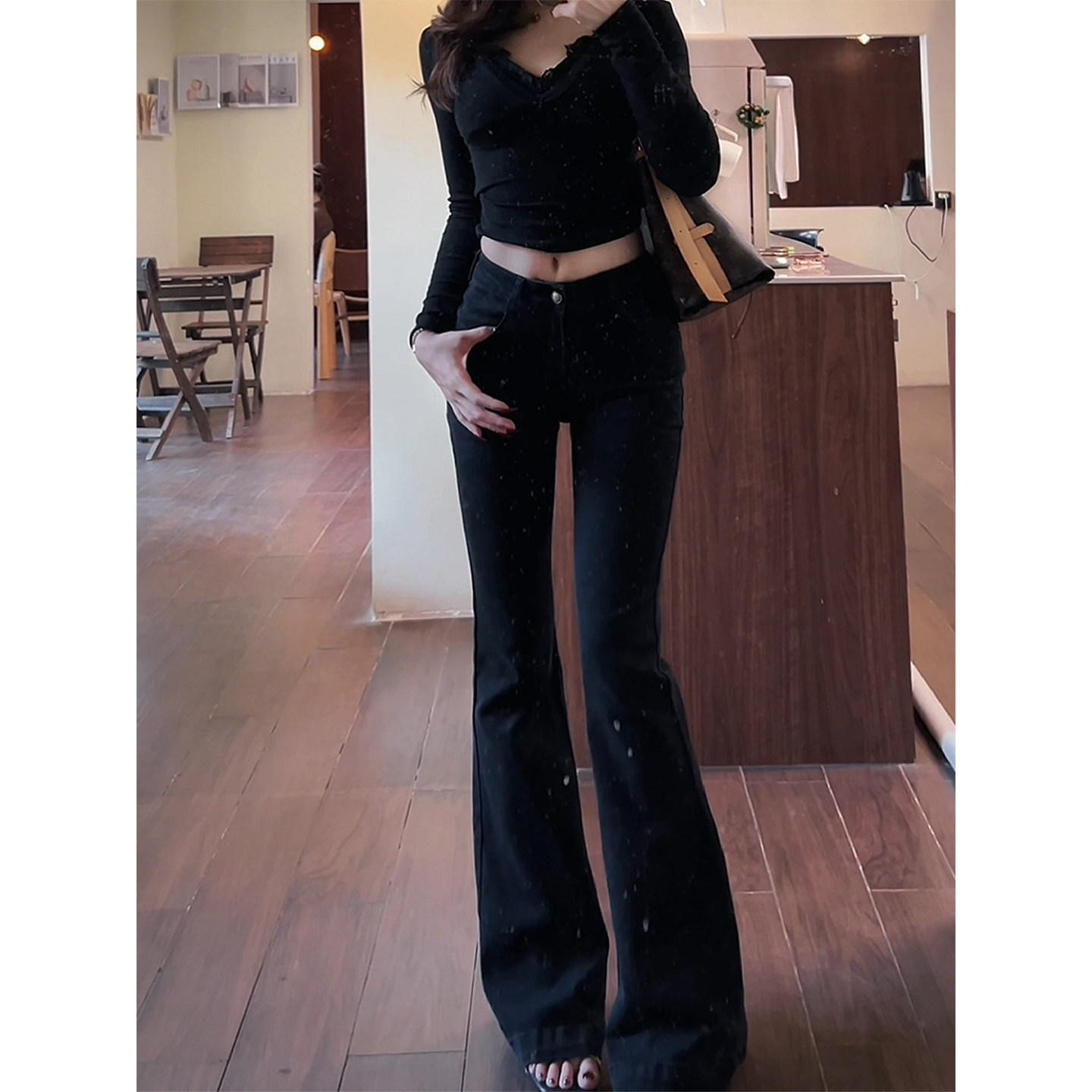 黑色复古紧身提臀微喇叭牛仔裤女2025秋季新款辣妹高腰弹力马蹄裤,淘宝优惠券,粉丝福利购,淘宝优惠卷