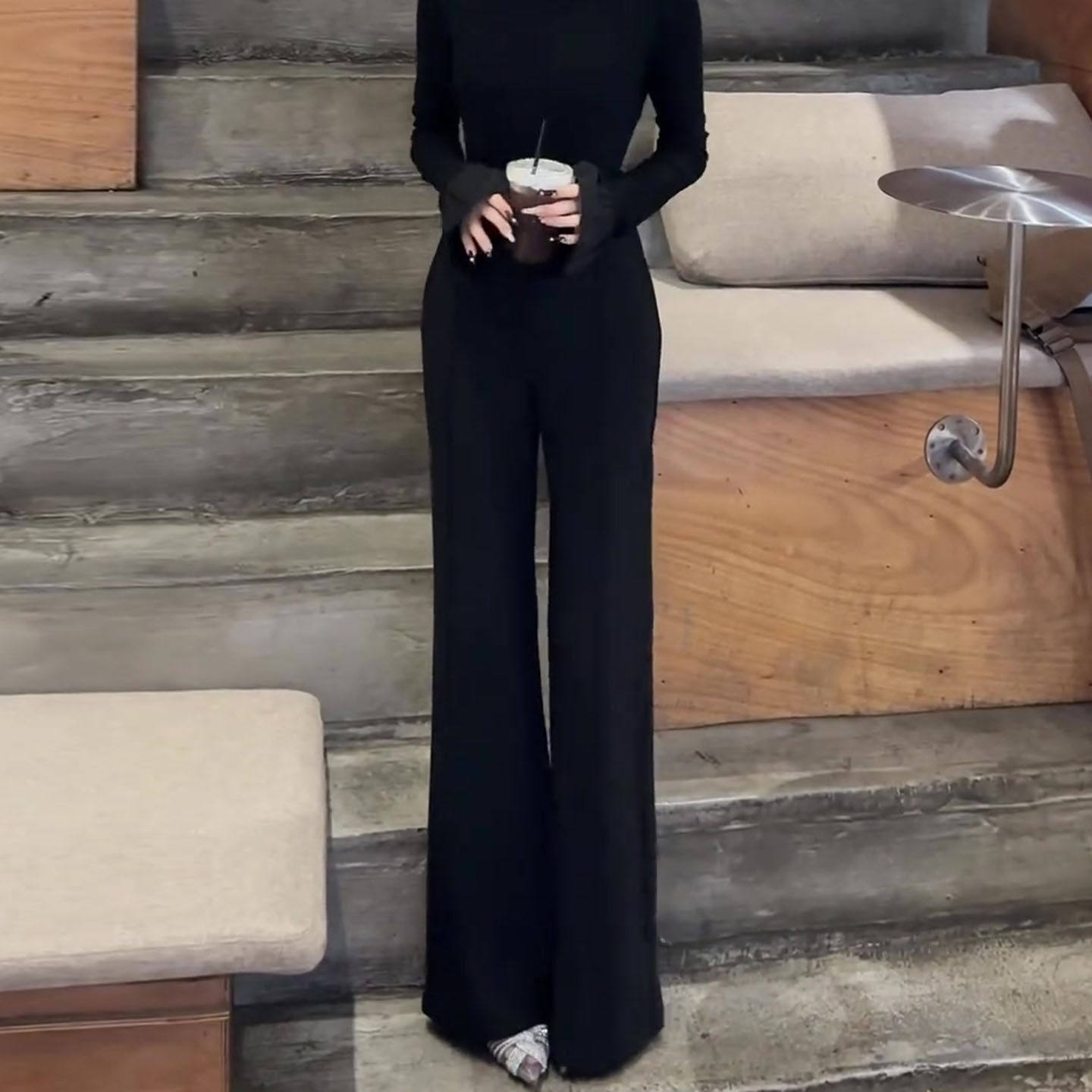 黑色微喇西装裤女2025新款冬休闲季高腰显瘦垂感高级小个子阔腿裤,淘宝优惠券,粉丝福利购,淘宝优惠卷