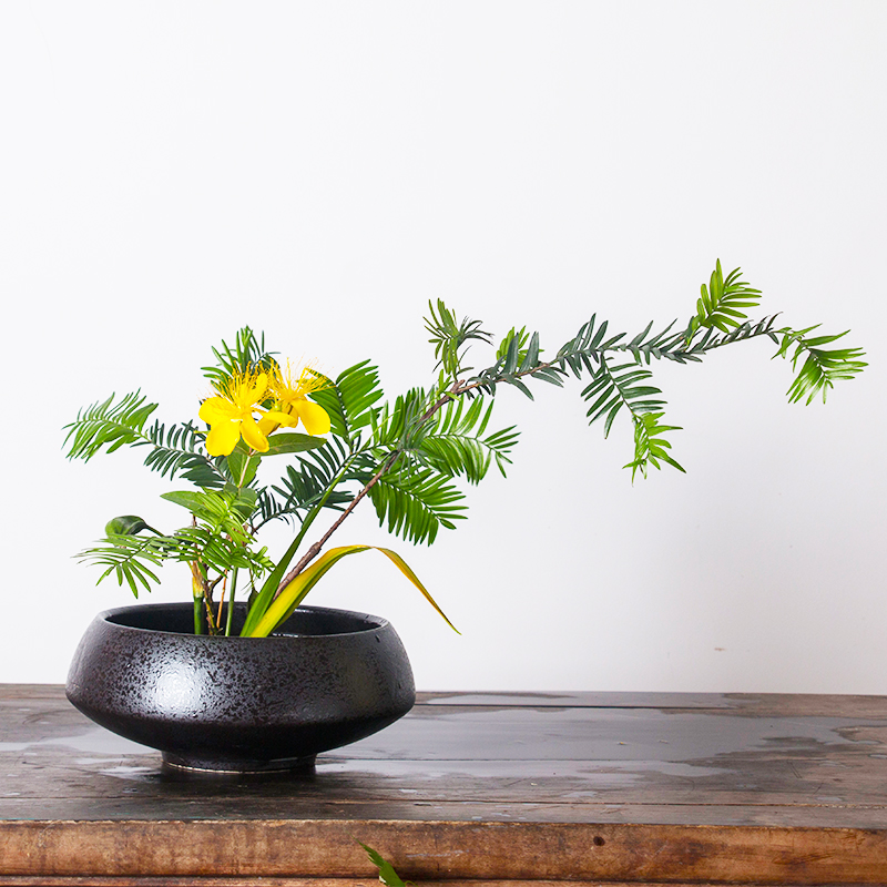 黑色陶瓷花器剑山插花器花盆日式花道简约茶室插花器皿棱角碗艺术 - 图1