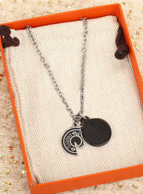 V金材质男女同款个性小众设计