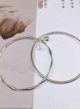 胜银·两圈闭口足银999手镯亮面实心挂铃铛平安喜乐万事顺遂吊坠