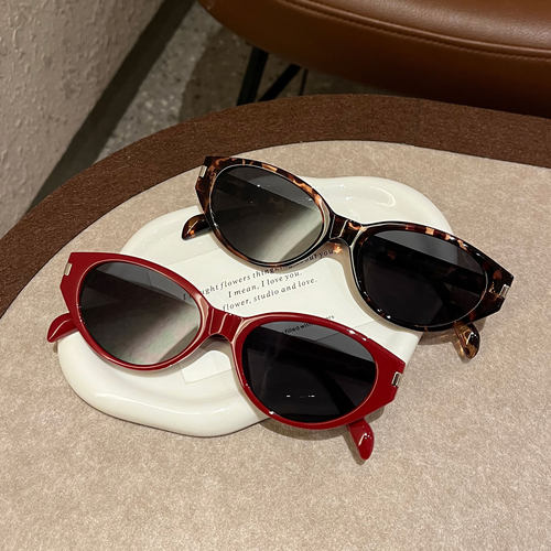 韩版2026新款猫眼复古安可拉红色墨镜女高级感近视防紫外线太阳镜 - 图2