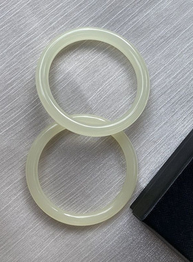 乳化玻璃仿和田玉青的摔不烂会弹跳手镯细圆条古风抗造手镯