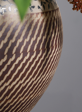 鲲屿新中式陶瓷仿真花器酒店大堂