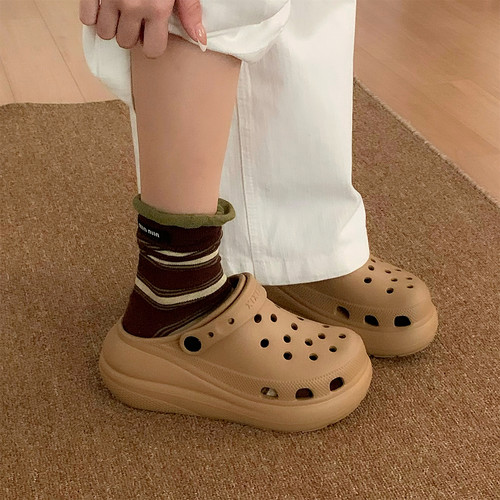 细细条 足弓支撑洞洞鞋女EVA增高厚底夏网红海边沙滩凉鞋包头拖鞋 - 图1