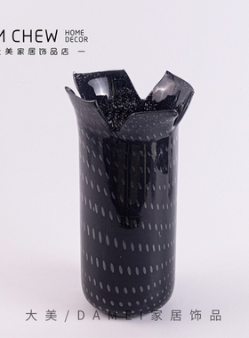 现代创意黑色艺术花瓶家居软装设计瓶边浮雕花纹插花干花水培花器