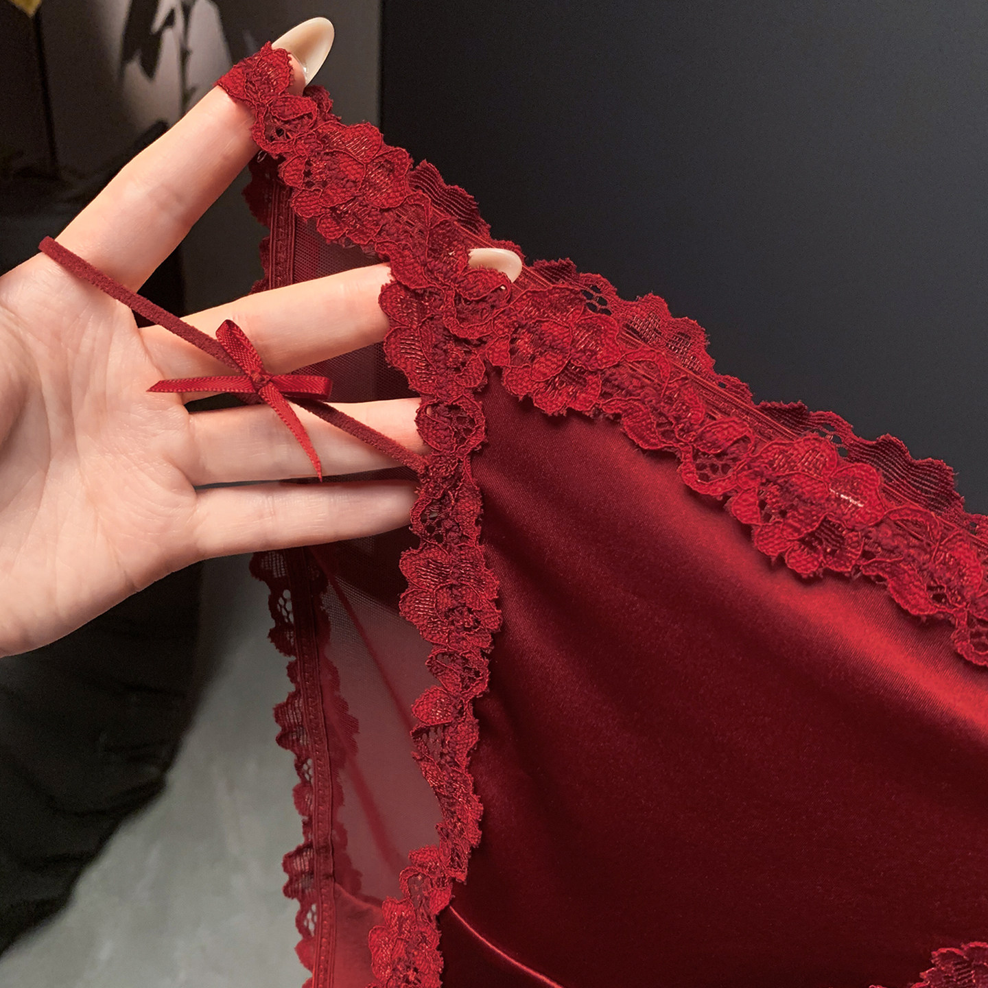 法式缎面高级红色内裤本命年性感勾人女士2026新款细带纯欲三角裤,淘宝优惠券,粉丝福利购,淘宝优惠卷