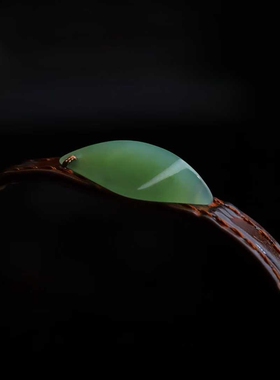 天然新疆和田玉玉器工厂店俄料碧玉老料玉石简约款随形手牌手饰