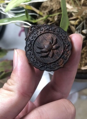 精品降真香木作精雕刻莲花木雕挂件脖挂男女款文玩礼品工艺品