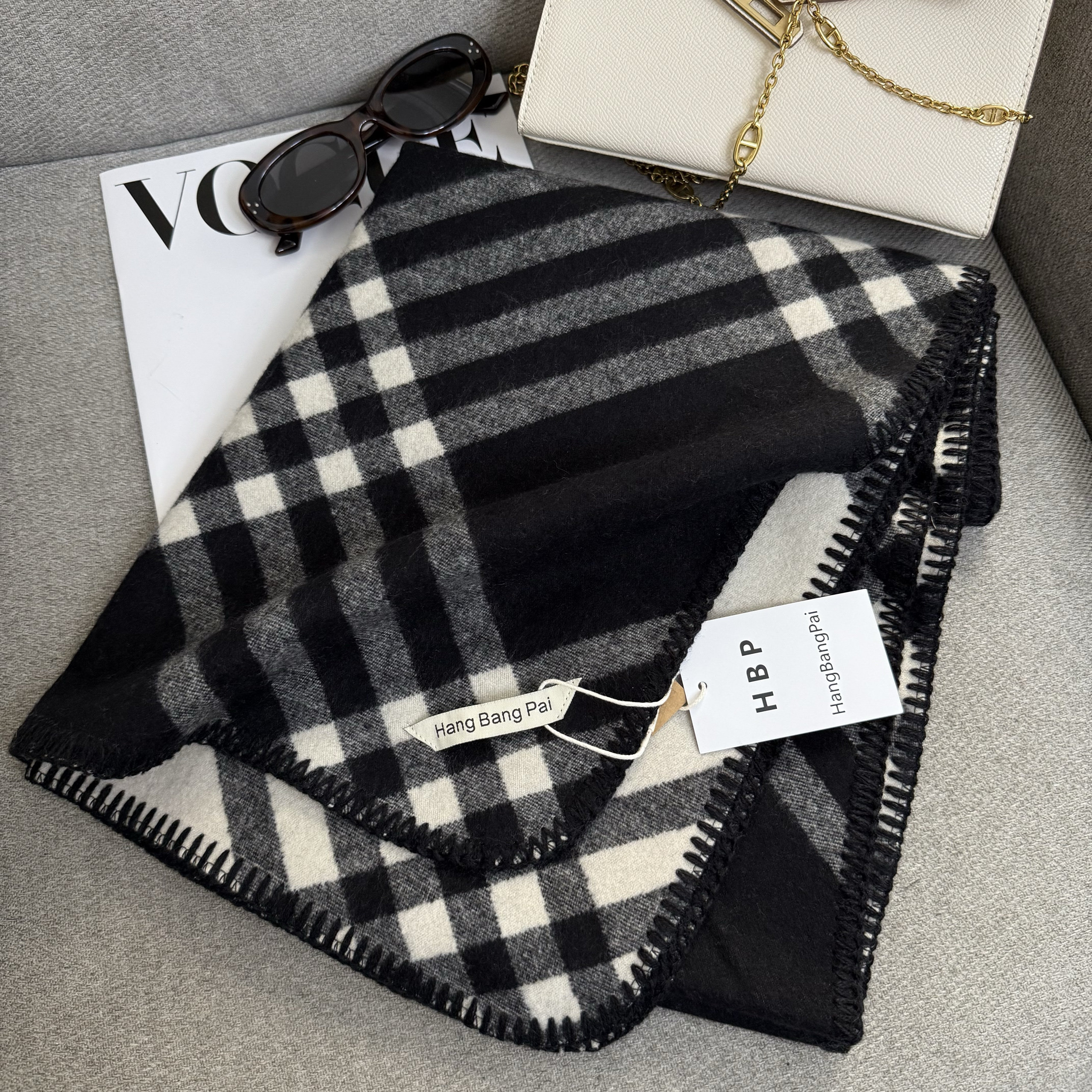 原版定制高级感十足chao火经典黑白格子围巾女冬季加厚保暖大披肩